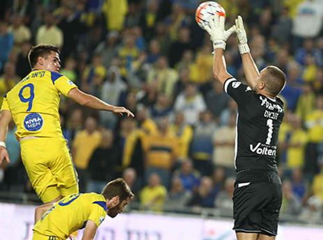 ימשיך לעמוד בין הקורות. זובאס (אלן שיבר)