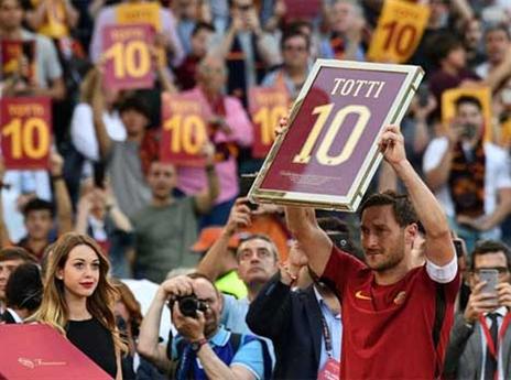 בסוף הוא הצליח לקרוא את המכתב. טוטי (Getty)