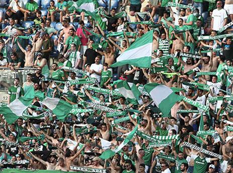 מעל 1,800 כבר חידשו מנוי. אוהדי מכבי חיפה (אלן שיבר)