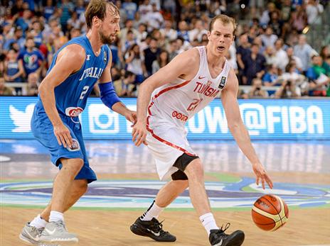 ההגעה למכבי תחסל את הקריירה שלו בנבחרת טוניסיה? (getty)