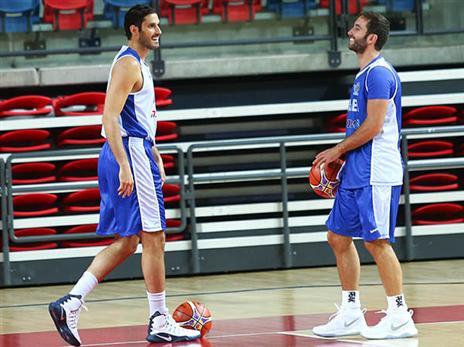 "מזמינים את המיטב של השחקנים" (דני מרון)