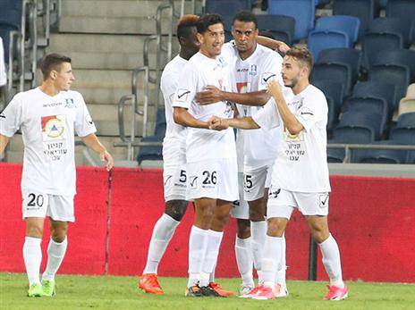 מתחדשת. עכו