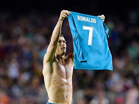 עלה מהספסל, כבש והורחק. רונאלדו (getty)