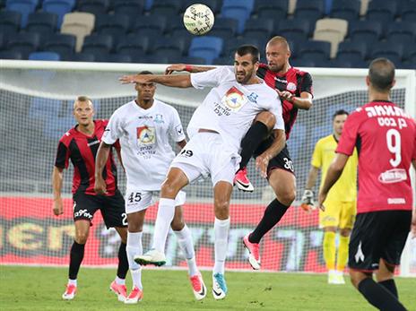 מוליץ'. הזר היחיד שעבר בבקרה