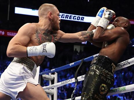 מקגרגור שלט בסיבובים הראשונים, אבל הכל היה חלק מהתוכנית (getty)