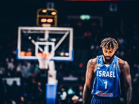 קיווה ליותר. האוול (FIBA)