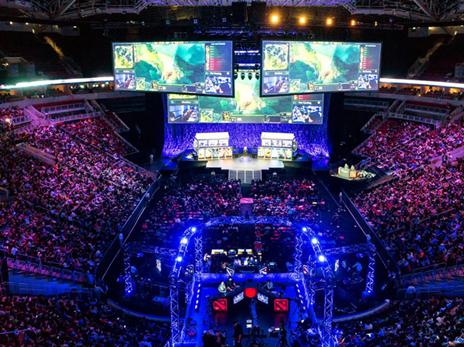 אוגוסט 17: The International, טורניר DOTA 2 נערך בסיאטל.