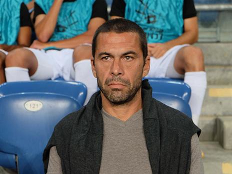 גיא לוי. יש לו הרבה עבודה