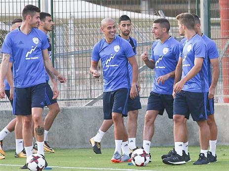 ליכטנשטיין מחכה (דני מרון)