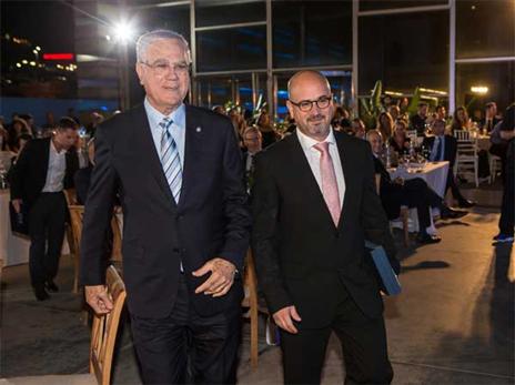 ציון דרך. שחר (מנהלת הליגה)