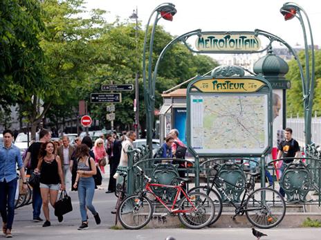 המטרו בפריז, הדרך הנוחה להתניידות בעיר  (getty images)