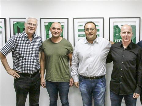 אלאך ושחר עם גלעד קצב ועידן כסיף. עידן חדש בחיפה (צילום: האתר הרשמי)