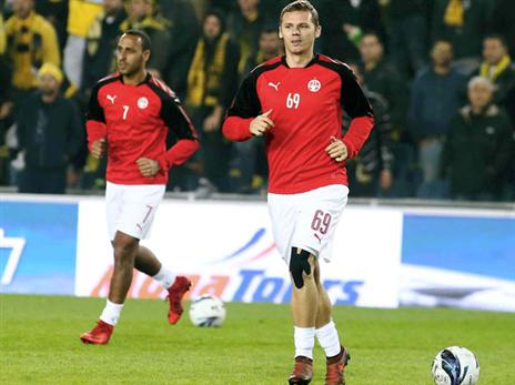 שוב הוא מחוץ לסגל. קורהוט (צילום: אלן שיבר)