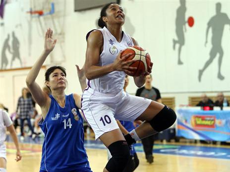 6 שחקניות בספרות כפולות. רמת חן (אודי ציטיאט, מנהלת ליגת אתנה ווינר לנשים)