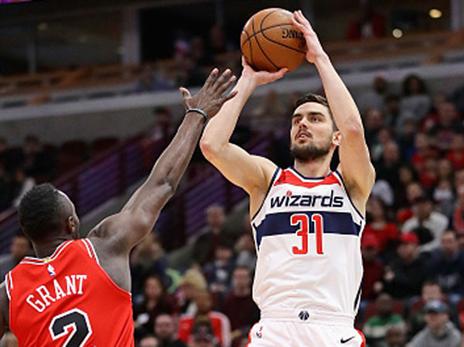 הבריק ונפצע. סטורנסקי (צילום: Getty)