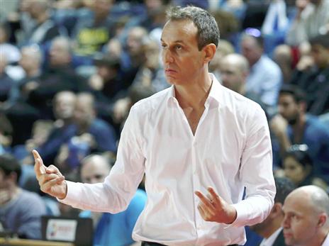 קטש. הבדל עצום בין שתי המחציות (צילום: אלן שיבר)