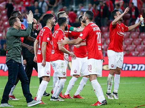 "לזכות באליפות שלישית זה משהו מיוחד" (צילום: אלן שיבר)