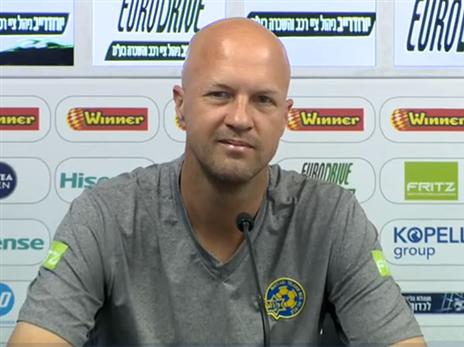 יגיד שלום לאליפות ביום שני? קרויף