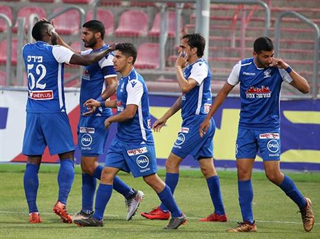 לידור כהן פיצה על החמצת הפנדל עם שער (יוסי שקל)