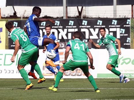 רמת השרון עשתה חיים קשים לכפר סבא (אודי ציטיאט)