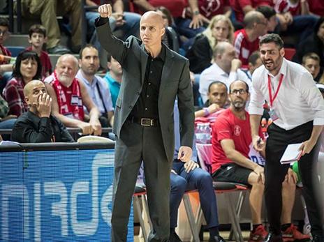 פרנקו דרוך (מנהלת)