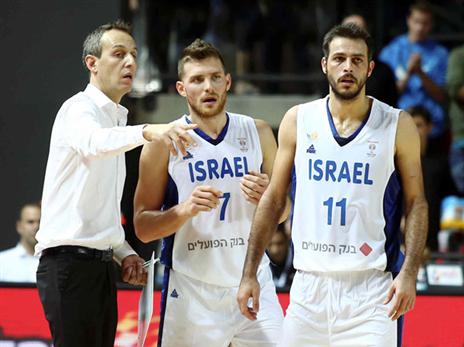 "רק עם החוק הרוסי הנבחרת תוכל להצליח" (צילום: אלן שיבר)