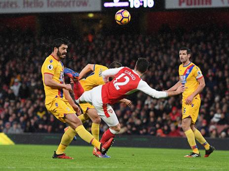 אוהדי ארסנל סבלו מז'ירו, אבל קיבלו גם את הרגע הזה (GETTY)