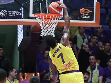 דקוואן ג'ונס, הפגין וירטואוזיות (FIBA)