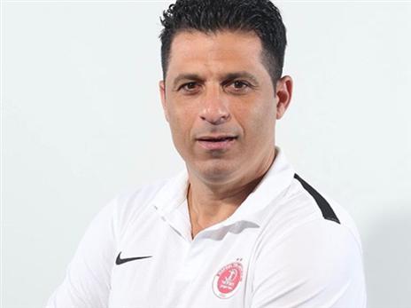 "מאמן טוב עם פוטנציאל גדול" (האתר הרשמי של הפועל ת"א)