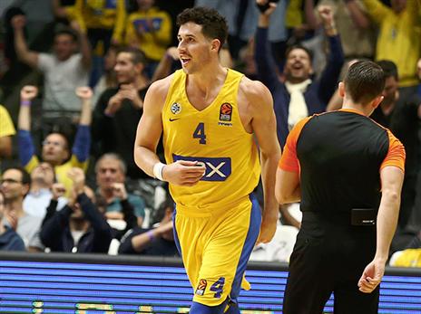 רצינו כל כך את הניצחון הזה". קלויארו (אלן שיבר)