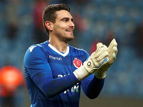 לבקוביץ', ערב מוצלח של השוער (אלן שיבר)