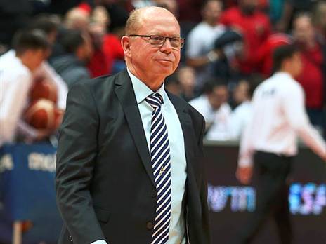 פרי, יכול להיות מבסוט מהקבוצה שלו (אלן שיבר)