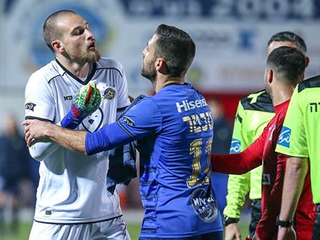 ראיקוביץ'. התעמת עם פריד (סוכנות ג'יני)