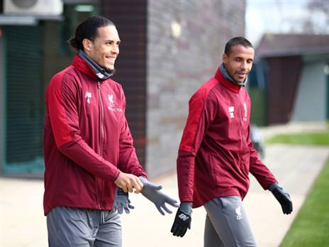 ואן דייק חוזר להרכב. חדשות טובות לליברפול (GETTY)