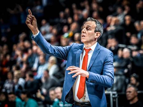 קטש. קיצר את הרוטציה (FIBA)