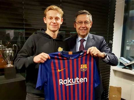 עם דה יונג זה הסתיים בחתימה. ברתומאו (טוויטר)