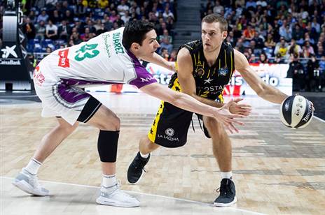 אסור להשאיר אותו לבד. אברומייטיס (getty)