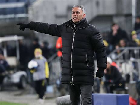 "מאמין בשחקנים". יחזקאל (דני מרון)