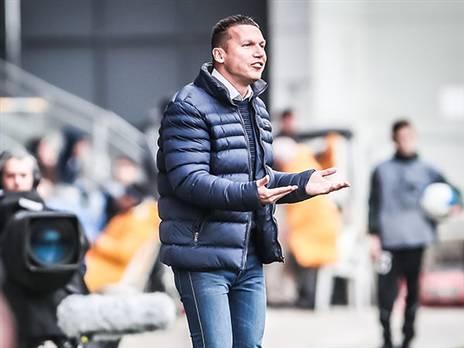 בכר. לא בונה על אוגו (עודד קרני)