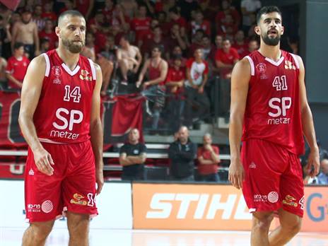 הפועל ת"א זקוקה לנס (צילום: אלן שיבר)