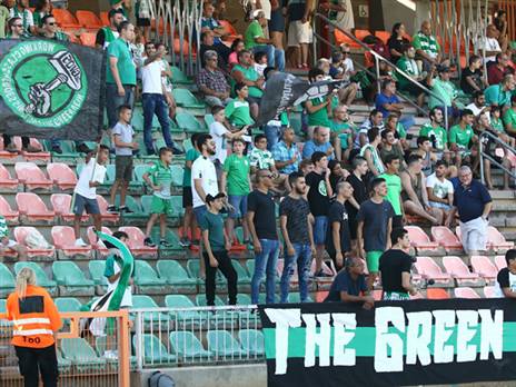 ספק אם ישבו שם גם העונה. אוהדי כפ"ס באצטדיון לויטה