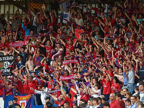 התחנה הבאה: טולדו? אוהדי נומנסיה חוגגים (getty)