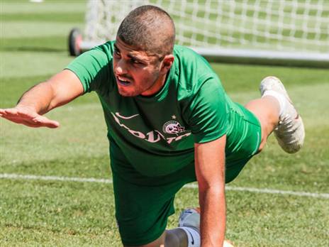 יצחק. במוקד הסערה (האתר הרשמי של מכבי חיפה)