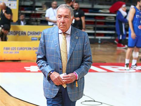 שמעון מזרחי. הגיע לצפות בפרוספקט שלו (אלן שיבר)