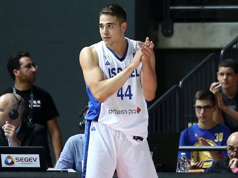 חנוכי. רשם רבע שני ענק (אלן שיבר)