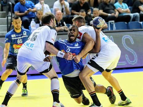 הרשים את הגרמנים ויקבל הזדמנות. מוסינדי במדי הנבחרת (צילום: הדר ואן קולא, איגוד הכדוריד)