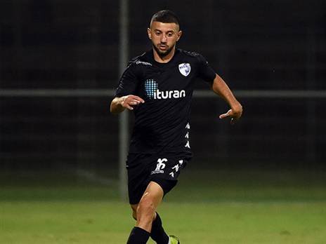 "צריך לפרגן לאדניי". שכר (צילום: ברני ארדוב)