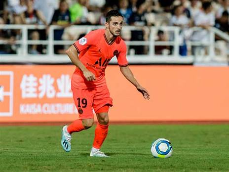 סראביה במדי פ.ס.ז', רכש מעולה לצרפתים (getty, Eurasia Sport Images)