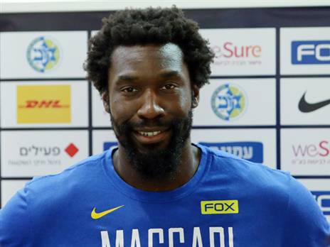 "חשוב לנו להכיר אחד את השני". האנטר באימון (צילום: אודי ציטיאט)