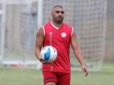 בינתיים הוא מתאמן